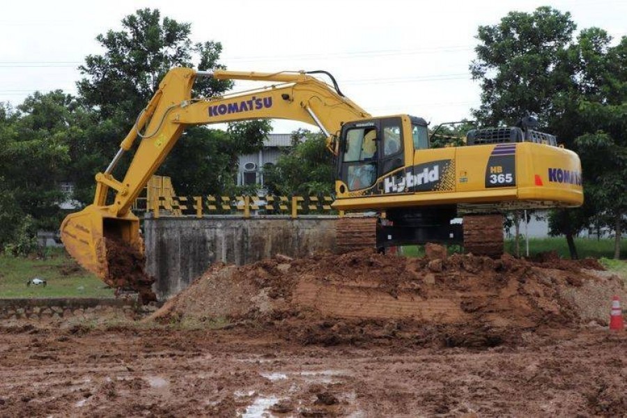 Siap-siap Bikin Terkejut! Inilah Konsumsi BBM Excavator PC 200 Per Jam - trumecs Siap-siap Bikin Terkejut! Inilah Konsumsi BBM Excavator PC 200 Per Jam